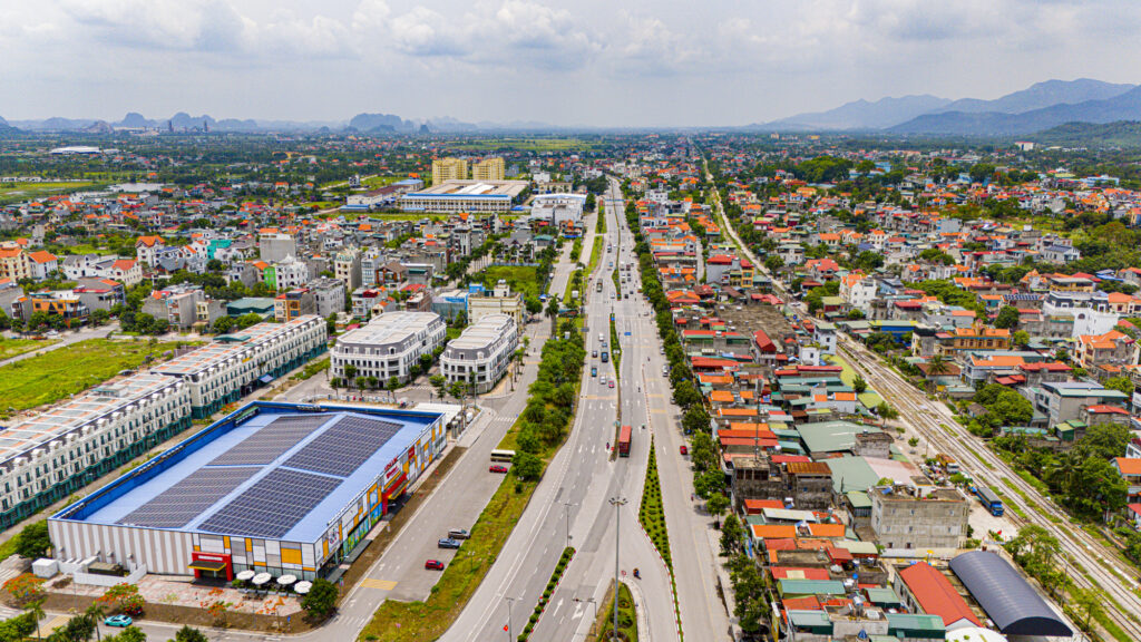 Việc tăng cường biên chế tại cấp xã đóng vai trò rất quan trọng trong việc nâng cao chất lượng phục vụ và hiệu quả công tác quản lý. Đây là một yêu cầu cấp thiết trong bối cảnh hiện nay.